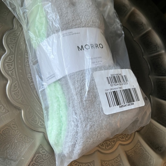 NWT Athleta Morro Fuzzy Socks 2 Pair - Picture 7 of 7